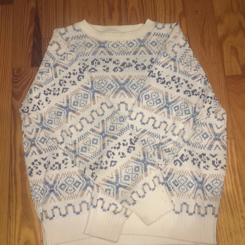 Women’s sweater from Alfred Dunner